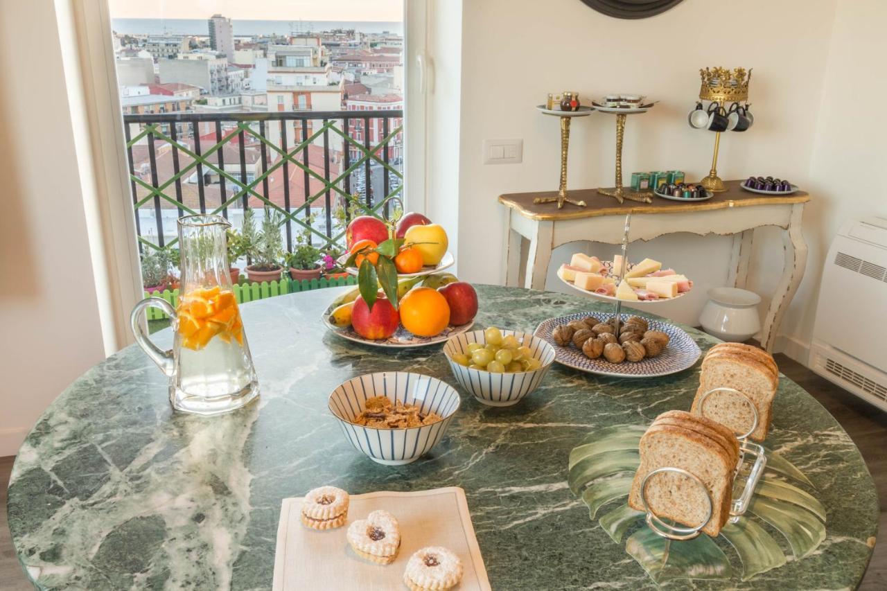 Eleventh Floor Suites Cagliari Esterno foto