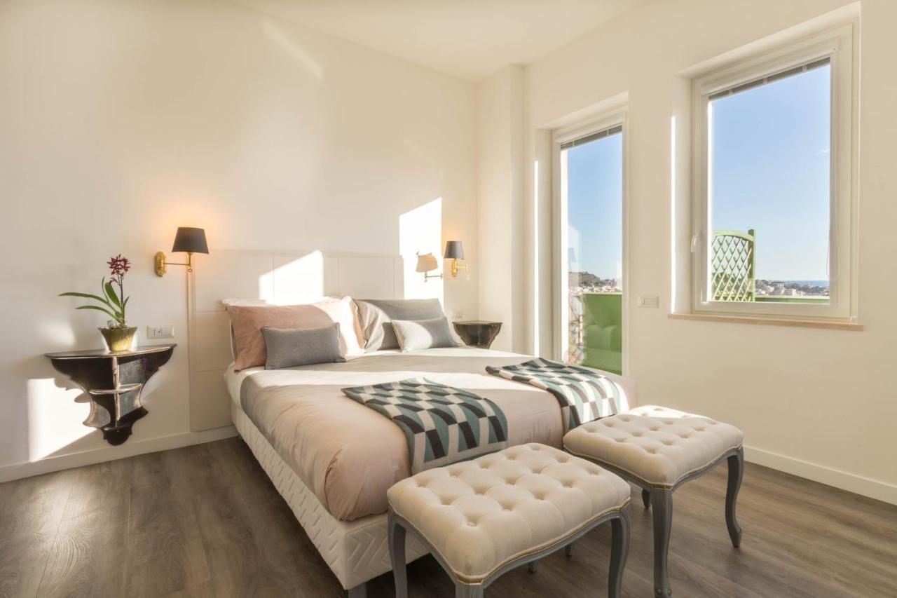 Eleventh Floor Suites Cagliari Esterno foto