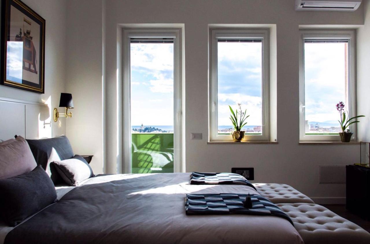 Eleventh Floor Suites Cagliari Esterno foto