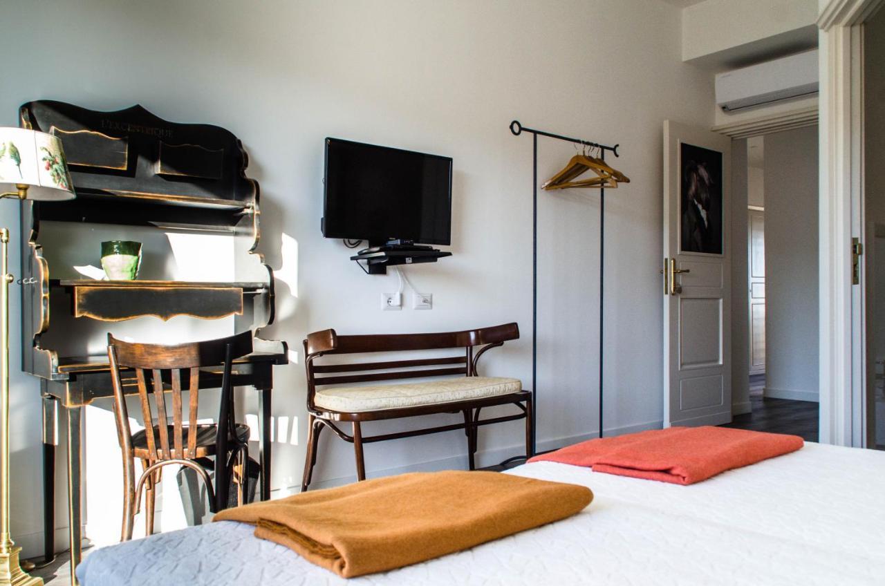 Eleventh Floor Suites Cagliari Esterno foto